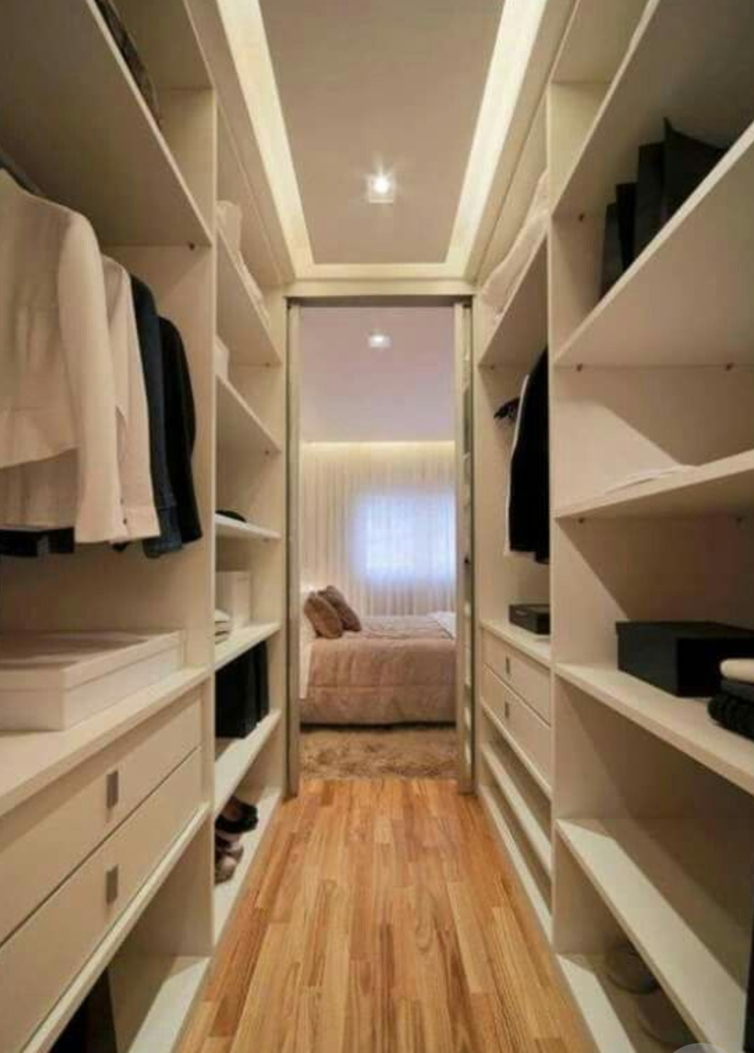 П-образная гардеробная комната в спальню Сургут